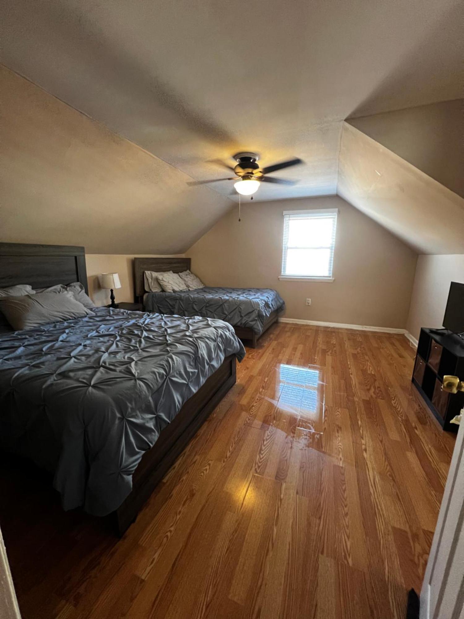Spacious 3 Bedroom Ewing Home -Quiet Trenton Extérieur photo